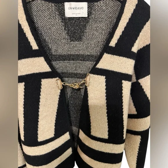 Black and Cream Knit Cardigan with Gold Hardware NWT - Picture 3 of 6